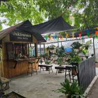 ตลาดบ้านไม้ชายคลอง