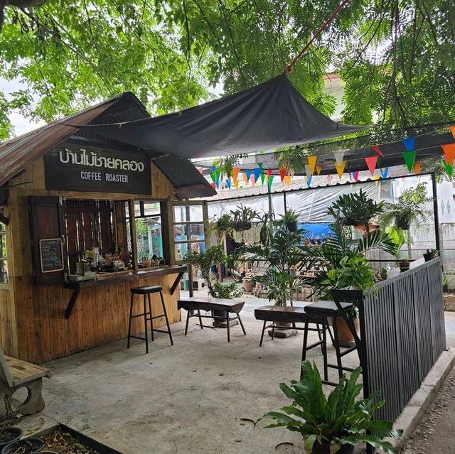 ตลาดบ้านไม้ชายคลอง