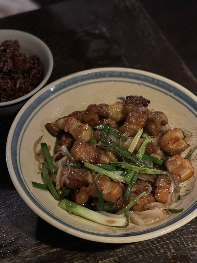 【ベトナム🇻🇳ミシュラン店】リーズナブルに楽しめるベトナム家庭料理