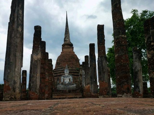 ชมมรดกโลก อันดับที่ 574 📍วัดมหาธาตุ สุโขทัย