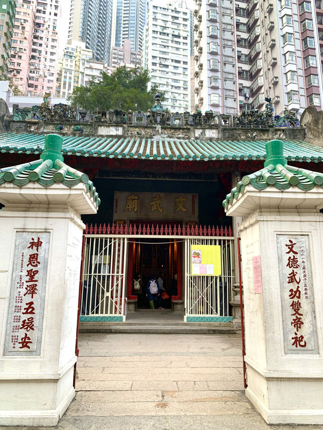 香港　香港観光　香港で最古の道教寺院に行ってきたぞ！