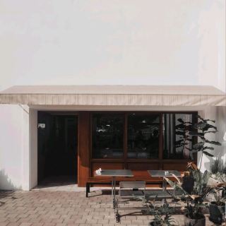 TWO HANDS FULL | RECOMMENDED COFFEESHOP VINTAGE IN BANDUNG