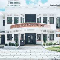 GLASSMANSION