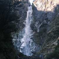 WE HIKED THE FAMOUS DEVIL’S PUNCHBOWL TRACK! 