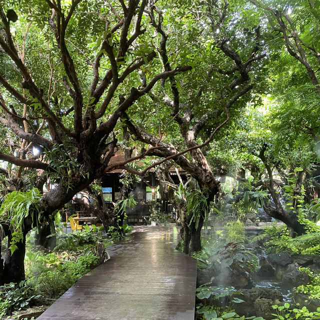 ตำกระเทยสาเกต ร้านเด็ดมิชลิน2024