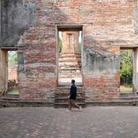 สำรวจโบราณสถานกลางกรุงอยุธยาที่สะพานบ้านดินสอ