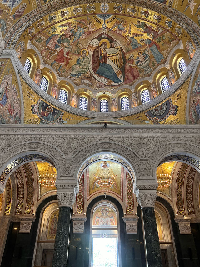 最金碧輝煌的東正教主教堂：塞爾維亞聖薩瓦教堂🇷🇸⛪️🔔😍