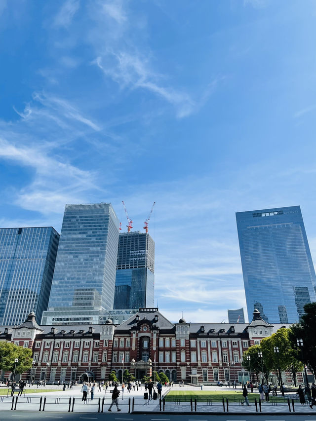 【東京都】東京を歩かずに観光できる！屋根なし2階建バスで車窓観光！！