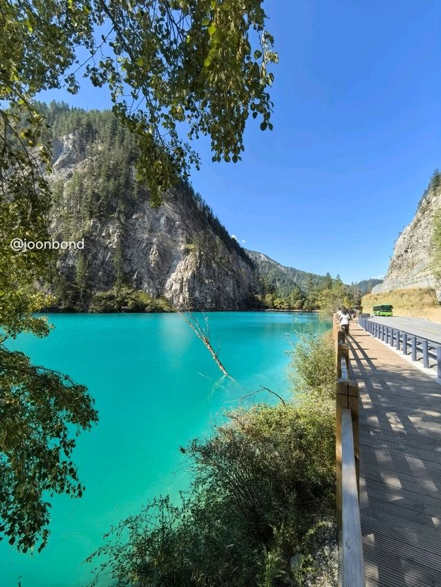 Jiuzhauguo Valley is a Perfect spot for Nature Lovers!