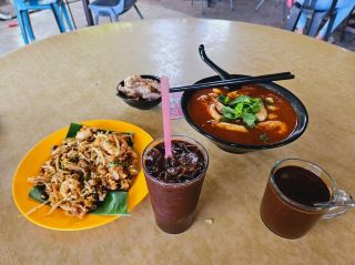 현지인처럼 먹기, 발릭 풀라우의 작은 구석에 숨겨진 맛있는 음식
