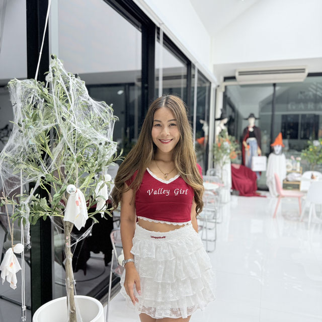 Rang garage cafe คาเฟ่เปิดใหม่ Theme ฮาโลวีน