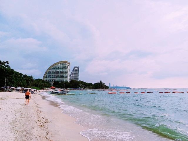 北芭提雅最美海灘Bamboo Beach，註冊Trip.com會員預定芭提雅酒店能享最大優惠