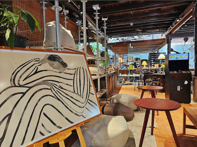 Vanich House คาเฟ่วินเทจสุดชิคย่านตลาดน้อย