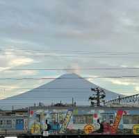 夏季富士山絕景🗻 沒帶白帽的富士山也很迷人！