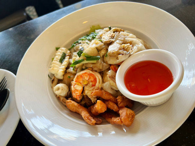 แป๊ะ ราดหน้ามหาชน
