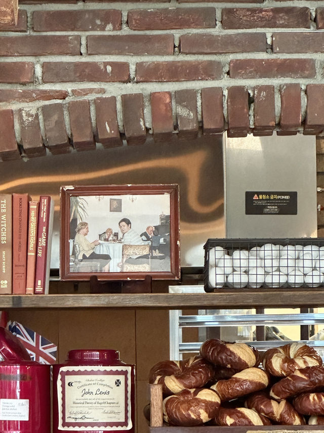 유럽 감성 핫플 베이글 성지 런베뮤 🥯