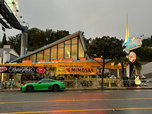 Fries, Shakes, and Nostalgia: A Pit Stop at Mel’s Drive-In