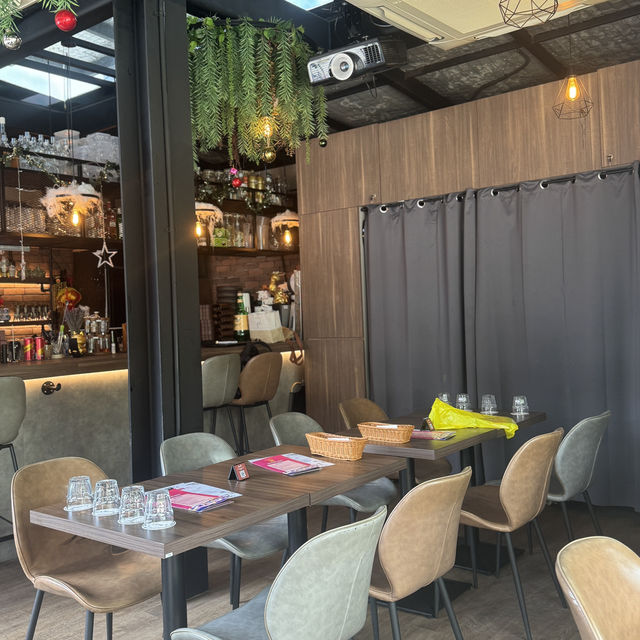 Indulgent Lunch Experience at Hopscotch