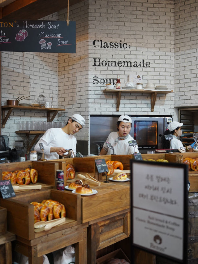 【聖水】韓国で絶対食べるべき！絶品塩パン🥐