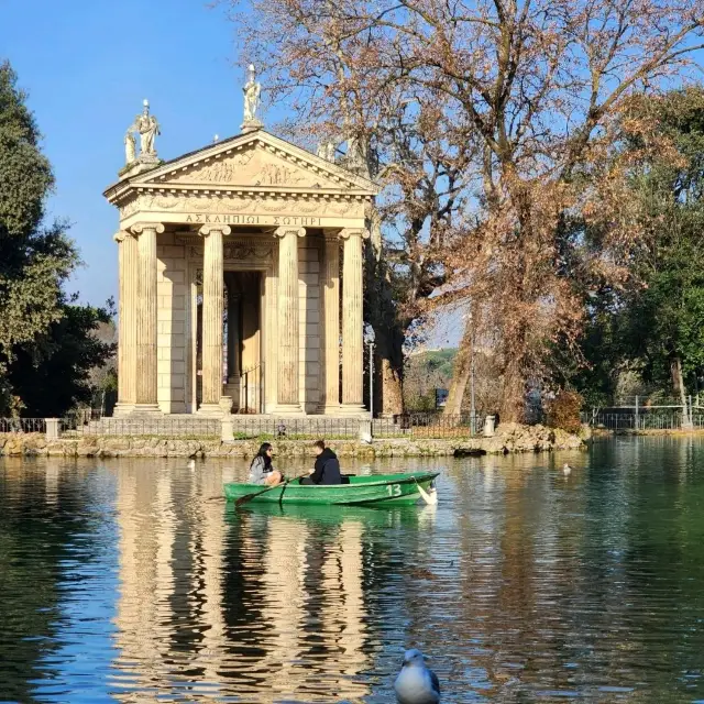 If you want healing and romance, head to Borghese Park!!
