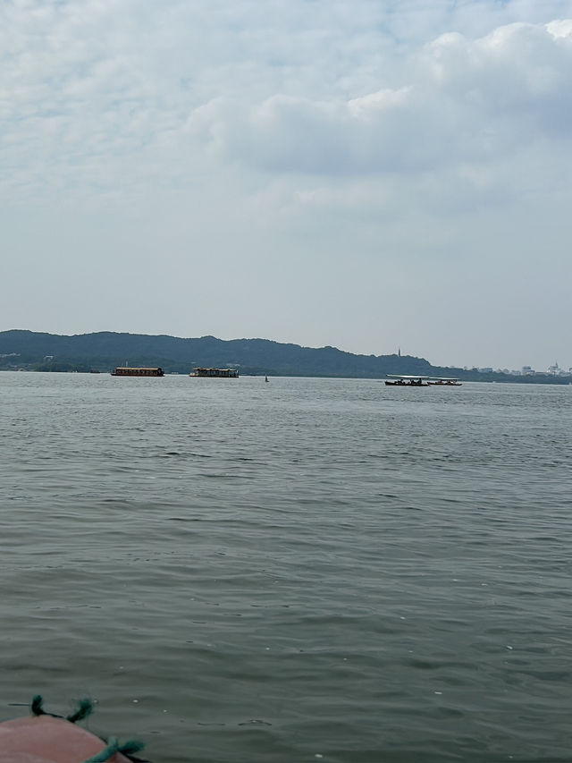 ทะเลสาบซีหู Xihu West Lake 西湖 🌿