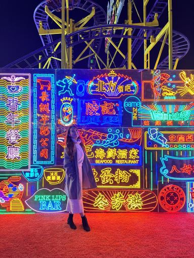 🇭🇰 香港の超大都市中心部のチェックイン遊園地とサーカスショー