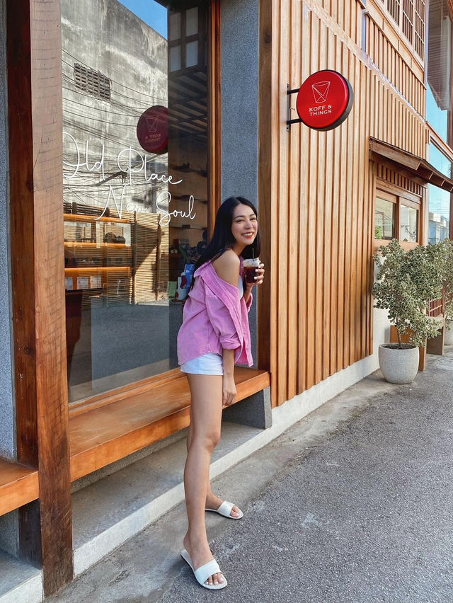 คาเฟ่โฮมมี่ สไตล์มูจิ Koff & Thing 📍 เชียงใหม่