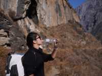 Epic Adventure: 2-Day, 1-Night Hike at Tiger Leaping Gorge 🏞️⛰️
