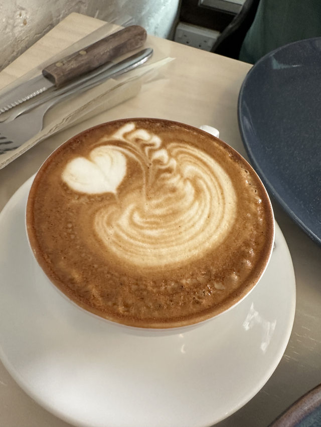 清邁特色cafe ☕️嘆芝士煙肉厚切牛油多士🥪