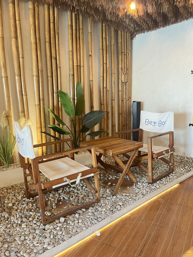 คาเฟ่เบฟบาร์