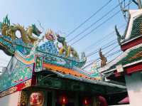 泰國曼谷著名寺廟景點：阿農卡蘭寺Anongkharam Worawihan Temple。阁楼式的寺庙，適合拍照打卡觀光旅遊！