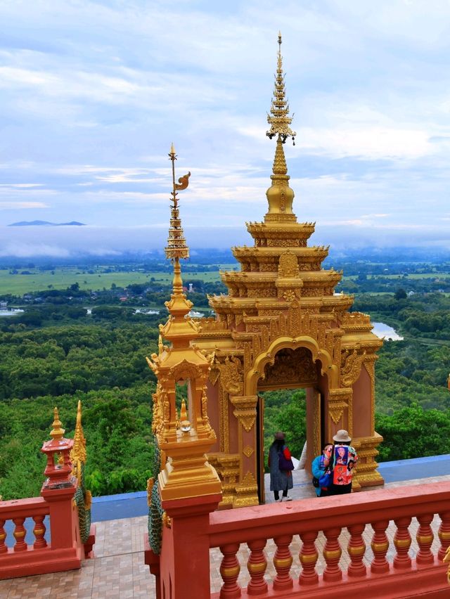 12 ที่เที่ยวเมืองรถม้า I นครลำปาง