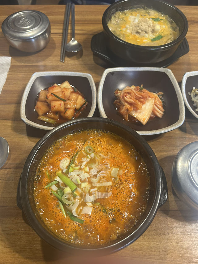 【韓国・ソウル】どじょうのスープ料理　チュオタン