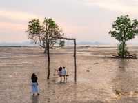 สะพานไม้อ่าวท่าเลน 