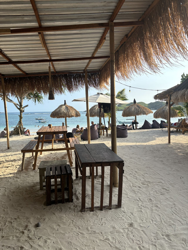 Dinner with Your Toes in the Sand at Café Warna 🌊🍽️