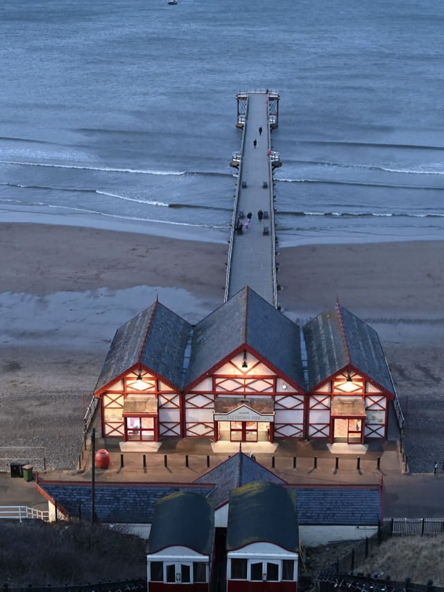 A Classic Seaside Stroll at Saltburn Pier