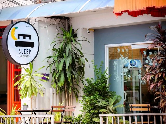 𝐒𝐥𝐞𝐞𝐩 𝐚𝐭 𝐏𝐡𝐮𝐤𝐞𝐭 ที่พักสบายกระเป๋า