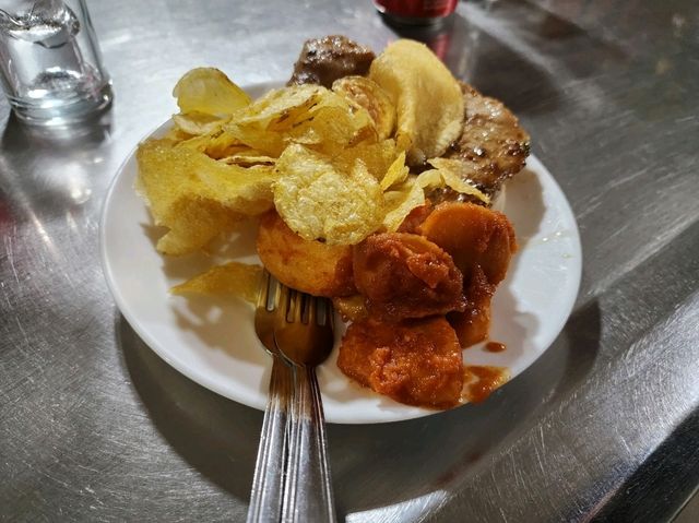 [🇪🇸グラナダ] 美食の街で食べ尽くし！絶品タパスとスイーツ巡り