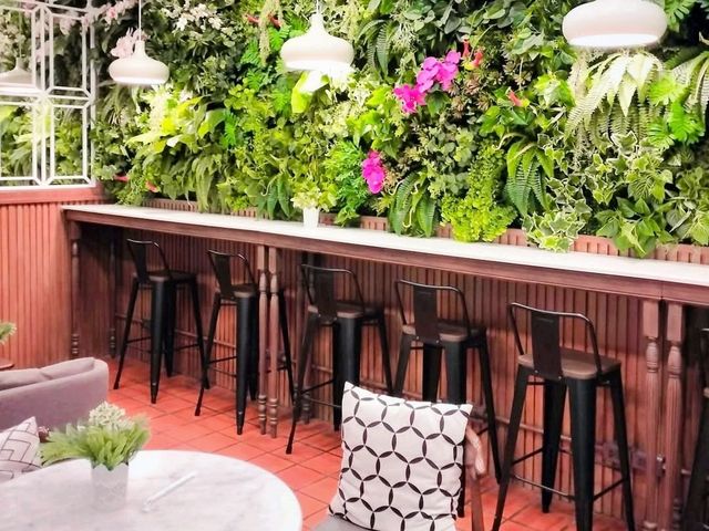 Amazon Cafe เมืองภูเก็ต