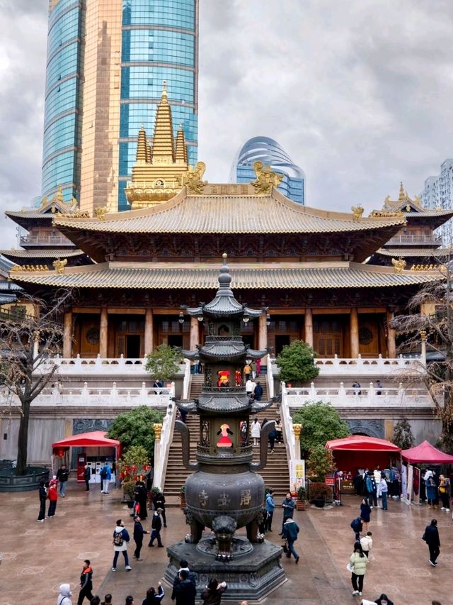 Jing’an Temple: A Tranquil Blessing