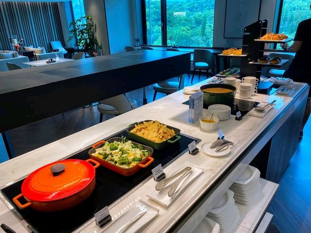 俯瞰士林官邸的山林美景：台北士林萬麗酒店 Renaissance Taipei Shihlin Hotel