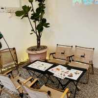 Laid-back Vibes at Hulu Cafe