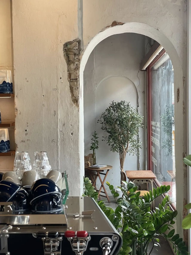 Expert Brews at Campus Coffee Roasters, Phuket Old Town