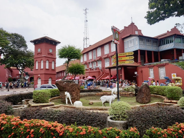 Dutch Square (Red Square) Melaka: A Vibrant Colonial Landmark
