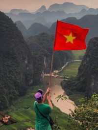 Du lịch HANG MÚA