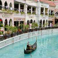Venice Grand Canal Mall: A Slice of Italy in Taguig