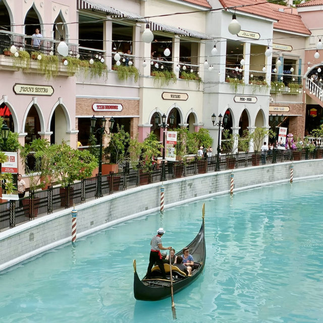 Venice Grand Canal Mall: A Slice of Italy in Taguig