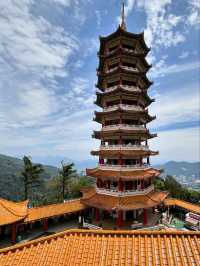 🎢🏨 Sleep Next to Adventure: My Stay at Genting SkyWorlds Hotel! 🏨🎢