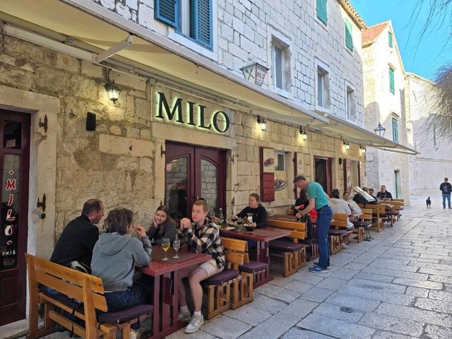 Milo restaurant 