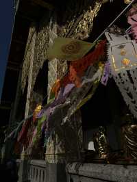แวะขอพรที่วัดพระธาตุหริภุญชัย วรมหาวิหาร